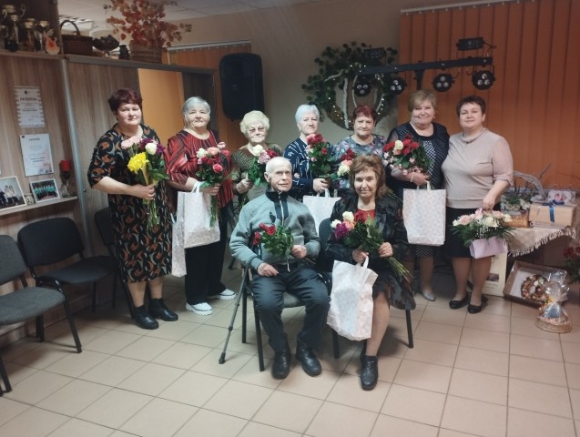 Vokālās interešu grupas "Ivuški" 10 gadu darbības jubilejas pasākums "Mēs tikāmies martā"